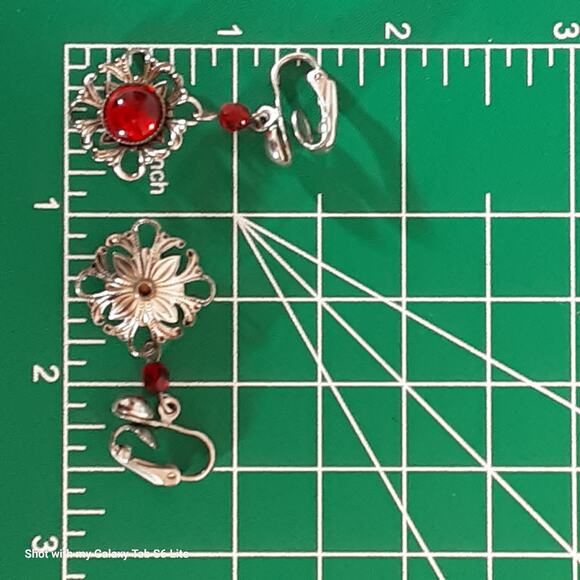 Dangle Drop Flower Earrings Red Central Stones On Silver Tone Petals - Picture 9 of 10